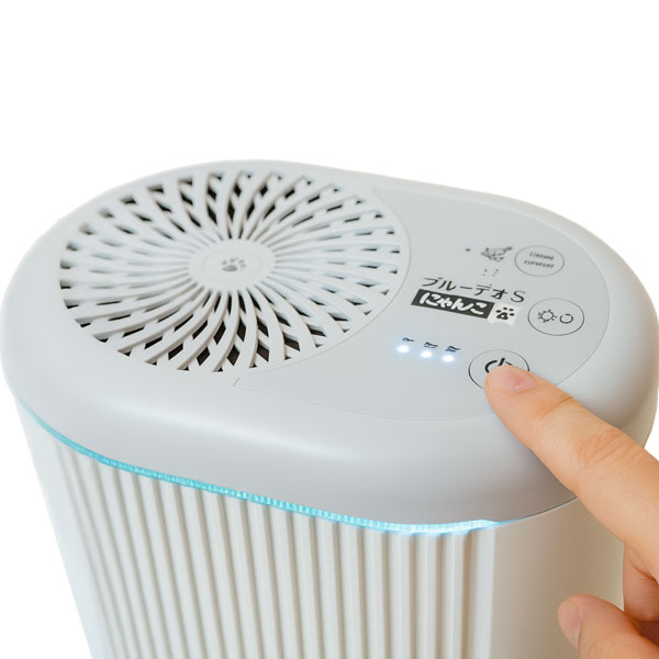 ブルーデオS にゃんこ 脱臭除菌機 MC-S311C 新品未使用 光触媒 脱臭除菌機 静音 ブルーデオS にゃんこモデル MC-S311C 空気